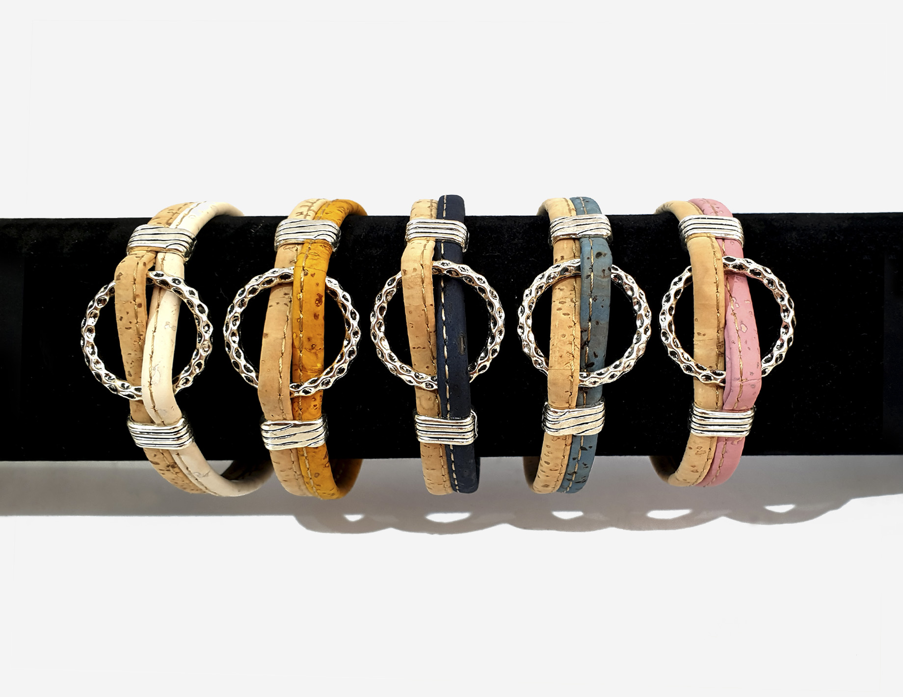 Cork bracelet, bracelets, vegan ideas, sustainable fashion, Made in Portugal 1212