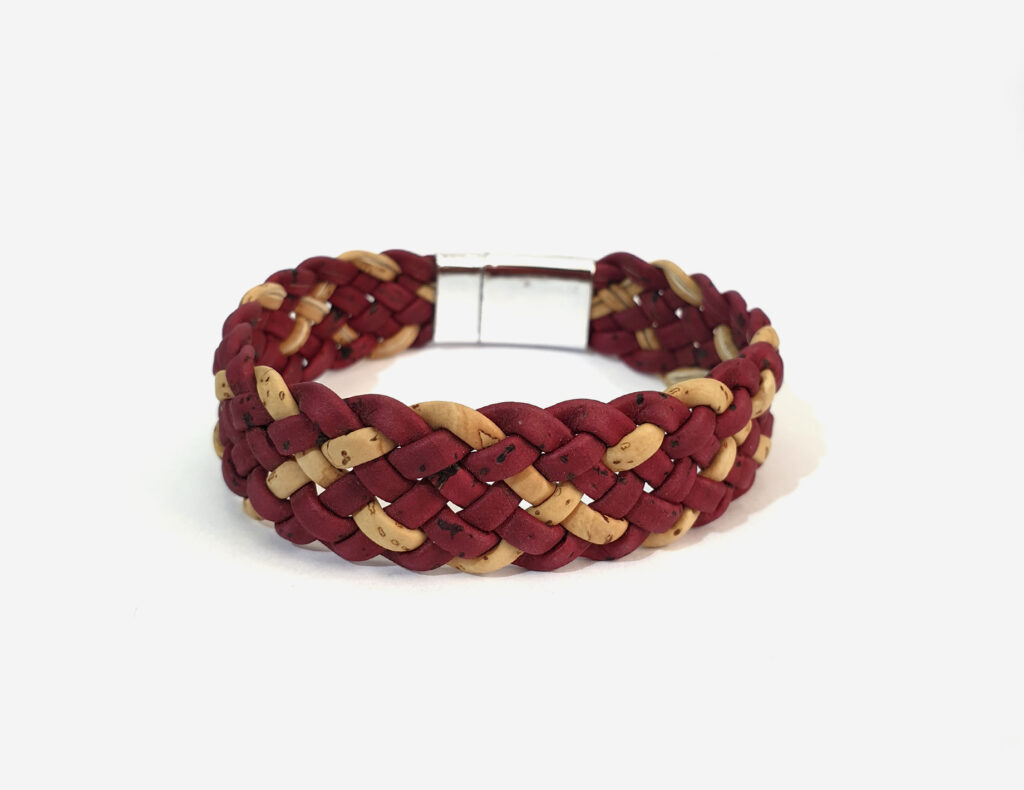 Cork bracelet, bracelets, vegan ideas, sustainable fashion, Made in Portugal red