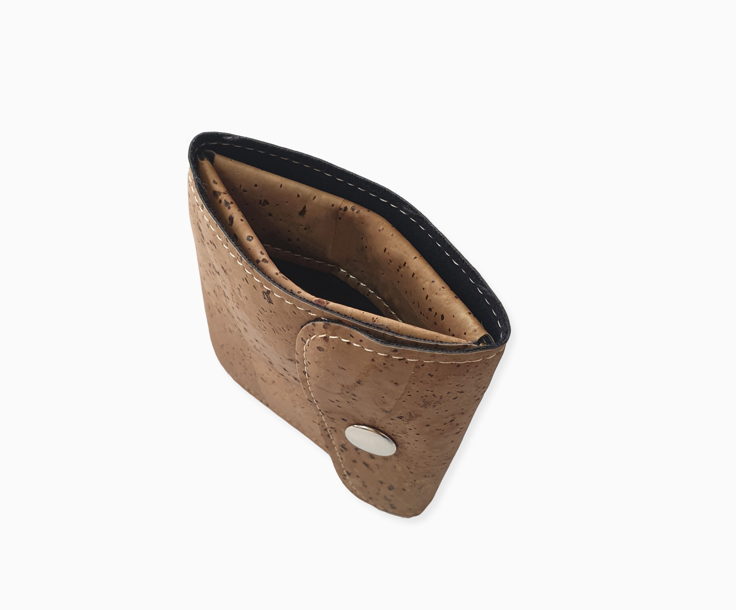 lightbrown-cork-wallet-clip-closes-image3