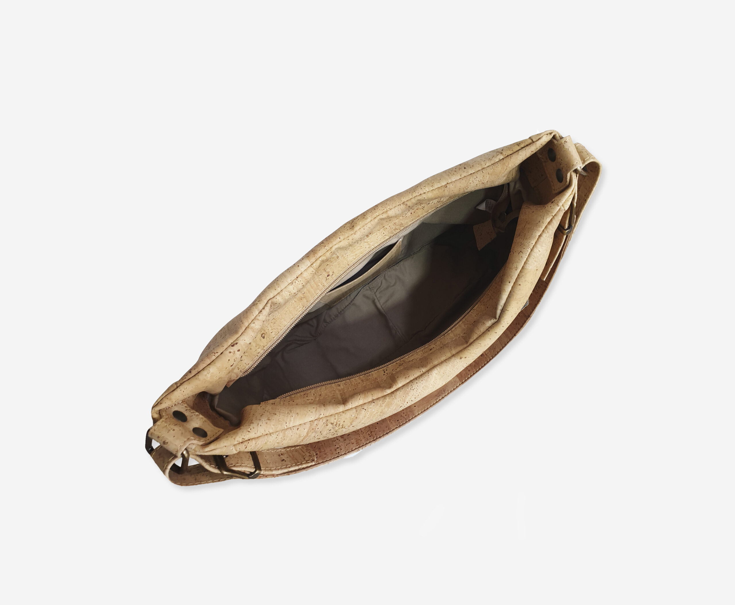 Large-cork-shoulder-bag-two-colors-natural-brown-image3